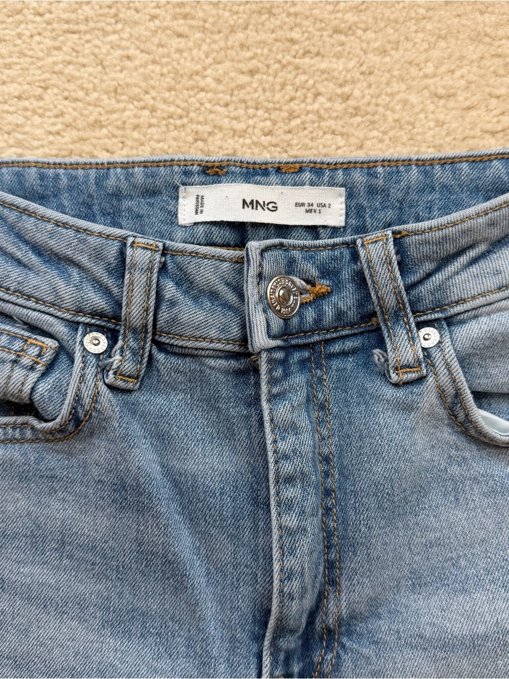MNG Mango Light Wash Blue Jeans Size 2 Classic Denim Y2K - Picture 6 of 6